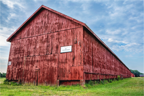 Main image Thrall Barn - West